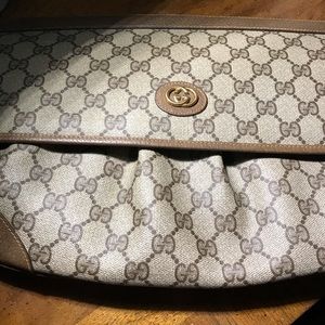 Vintage Gucci clutch